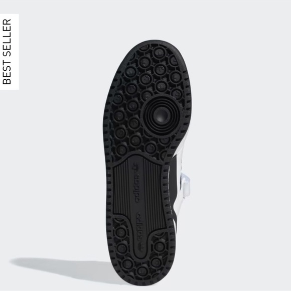 Athletic_Shoes